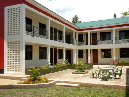 Kanberra Hotel Lira Ngoại thất bức ảnh